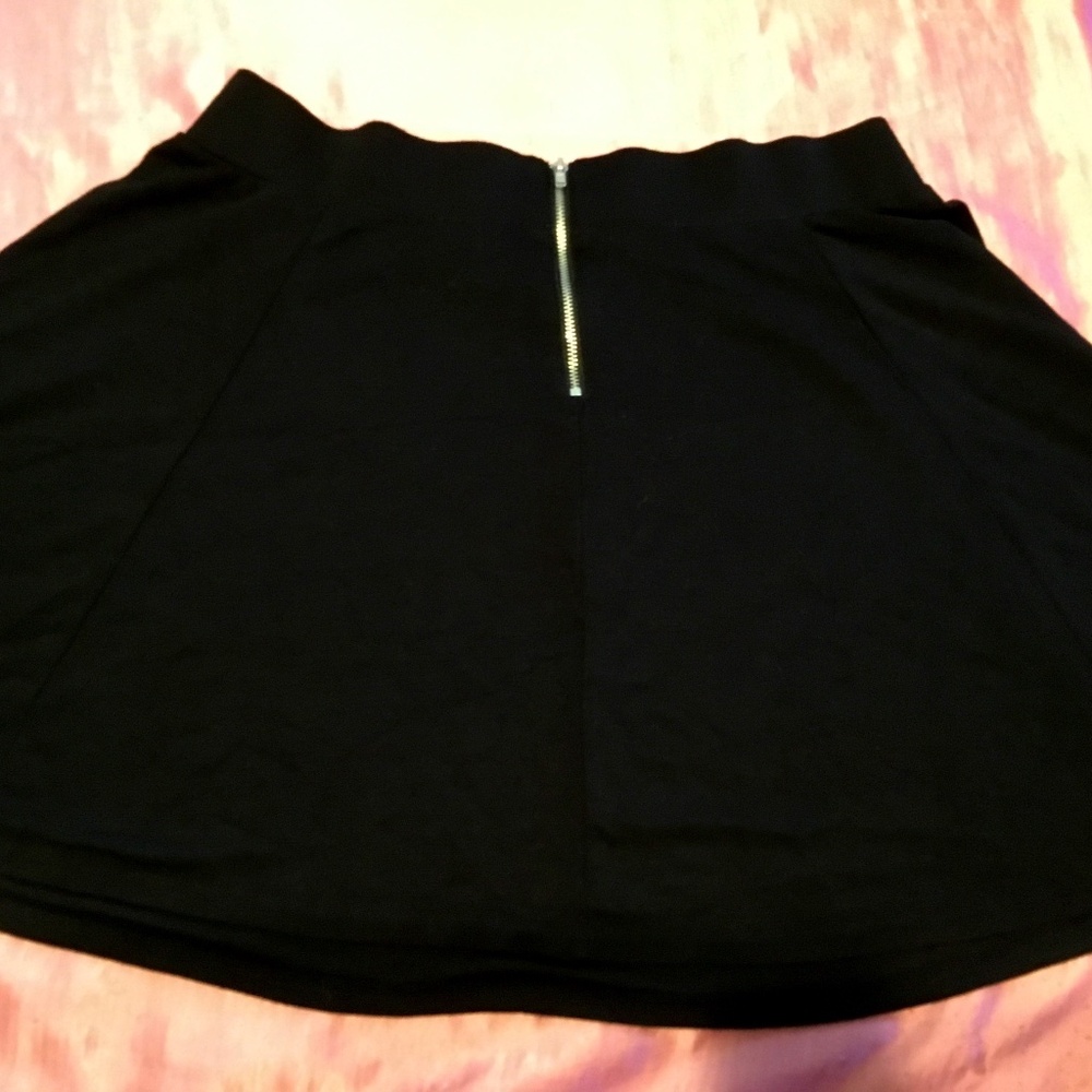 Divided H&M Black Zipper Skirt Size L